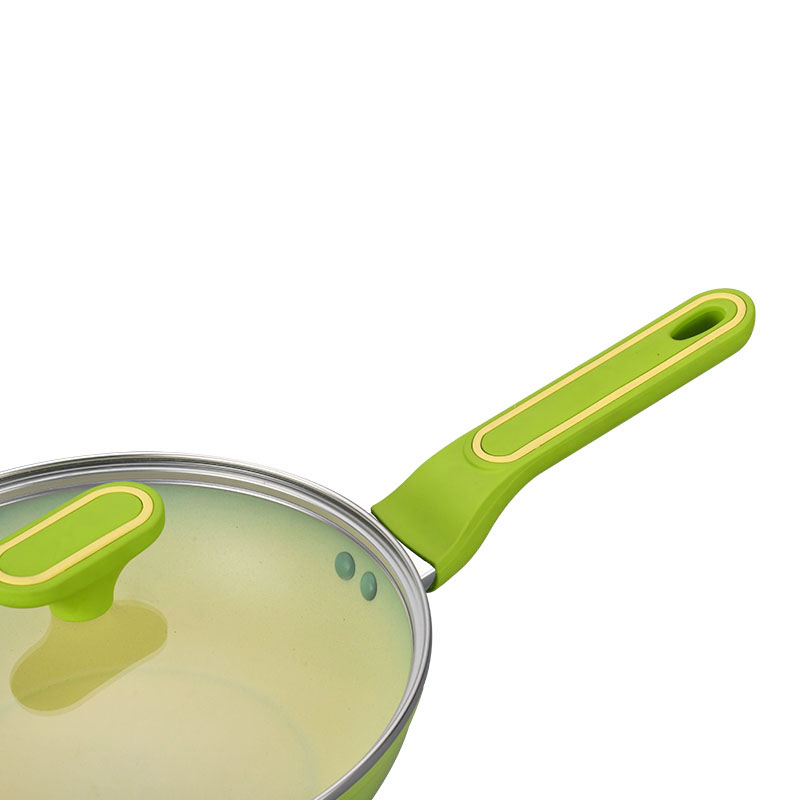 Las macetas y sartenes de capa externa resistente al calor se establecen utensilios de cocina forjados