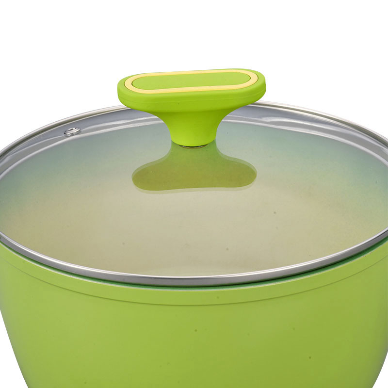 Las macetas y sartenes de capa externa resistente al calor se establecen utensilios de cocina forjados