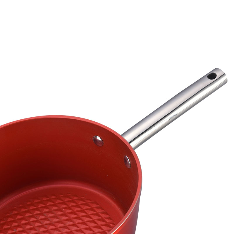 Ollas y sartenes de acero inoxidable martillado con utensilios de cocina forjados