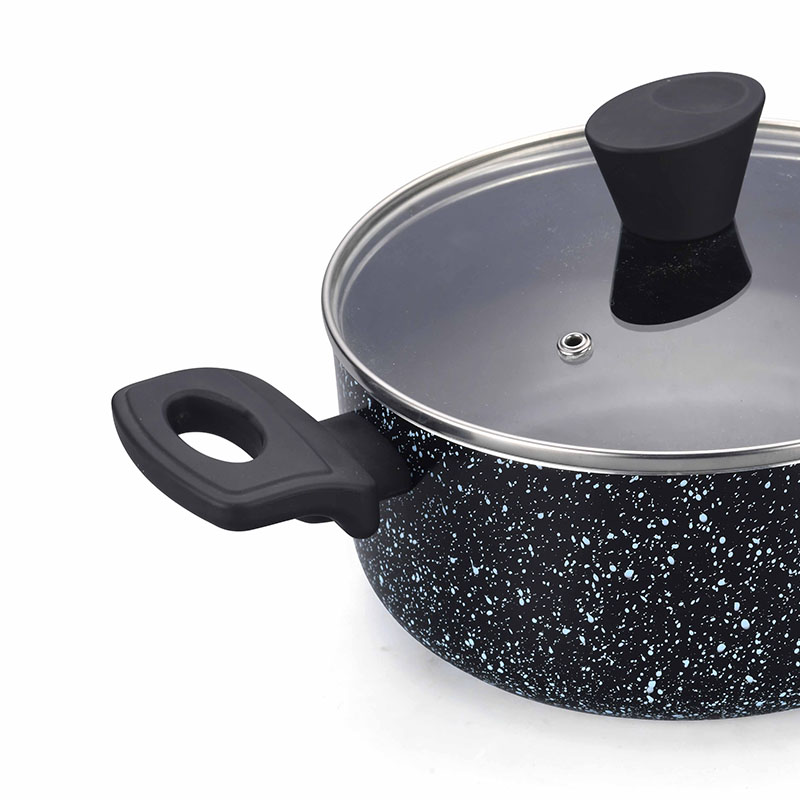 Potes de cocina negros negros premium sin hojas de cocina presionadas