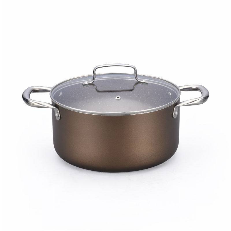 Potes y sartenes de acero inoxidable avanzado en casa.