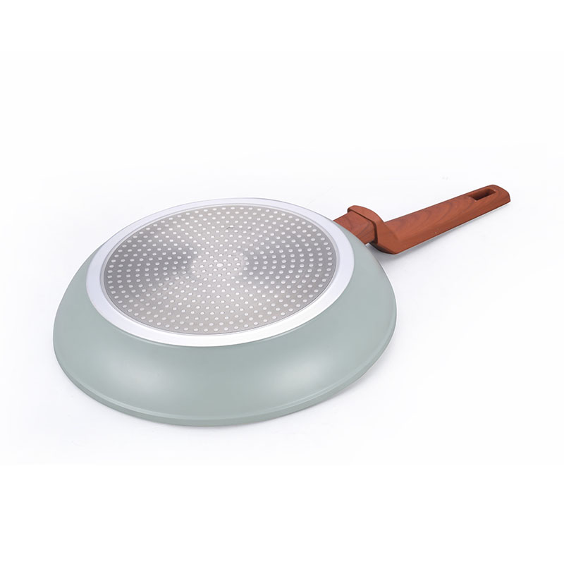 Mango de madera como ollas de aluminio y sartenes utensilios de cocina forjados