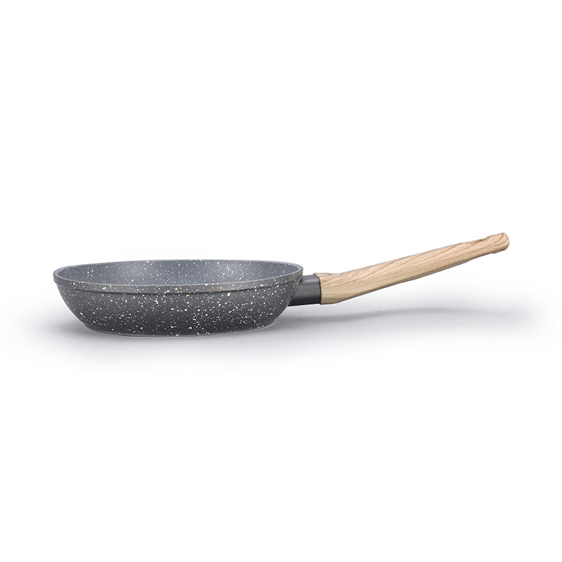 Múltiples tamaños Forgados buenos utensilios de cocina sin palos