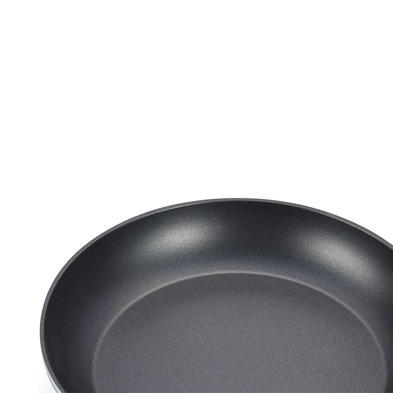 Mango de madera como ollas de aluminio y sartenes utensilios de cocina forjados