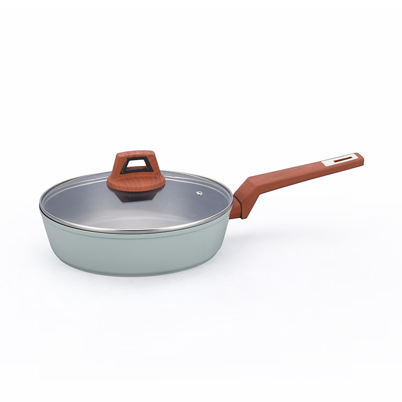 Mango de madera como ollas de aluminio y sartenes utensilios de cocina forjados