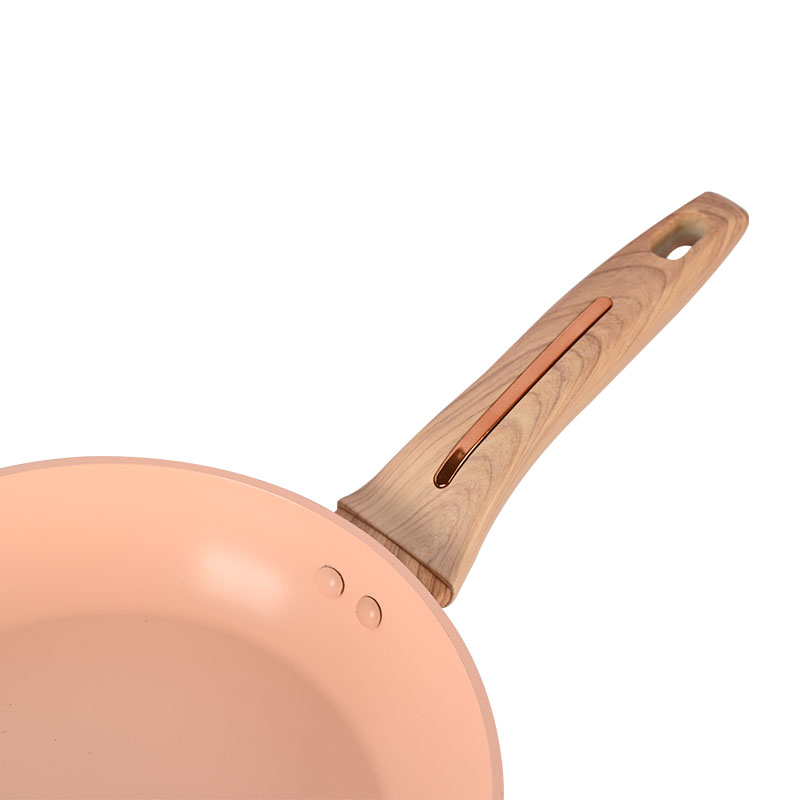 Telamon beige utensilios de cocina con accesorios de borde dorado